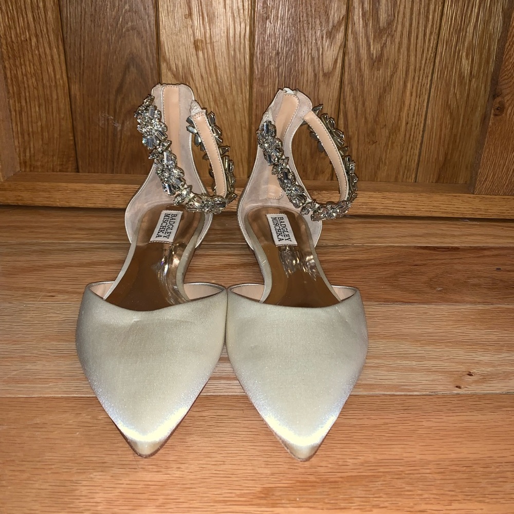 Badgley Mischka flats￼